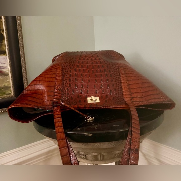 BRAHMIN Annika Extra Large Tote  LIKE NEW! - Picture 7 of 15